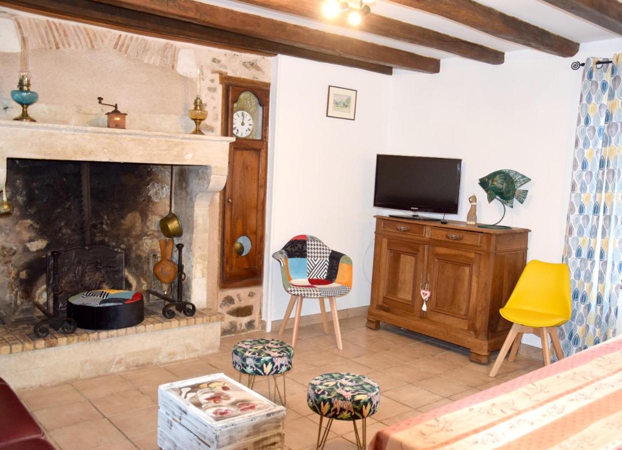 Maison Charismatique A Saint-Germier Avec Jardin Cloture. Εξωτερικό φωτογραφία